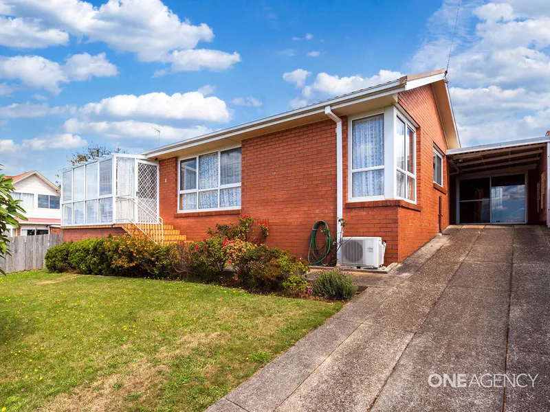 Peacefully Located In A Popular Location