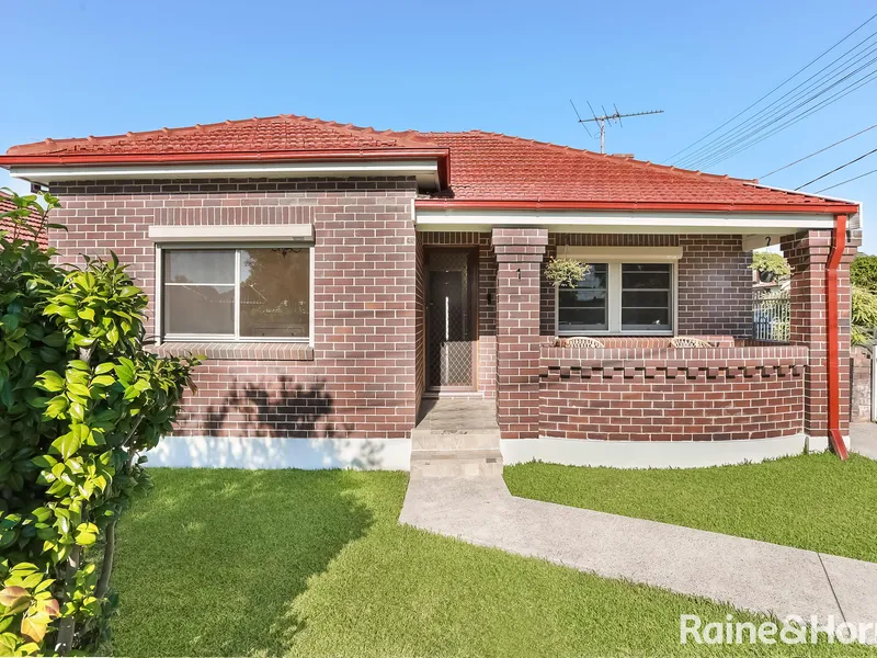 Renovated Family Home - Just Move In