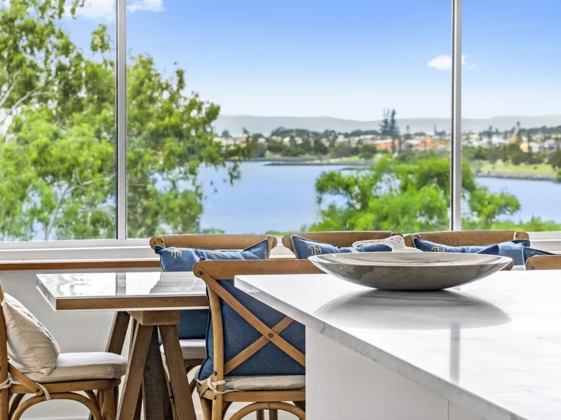 Large Family Home with Dual Living