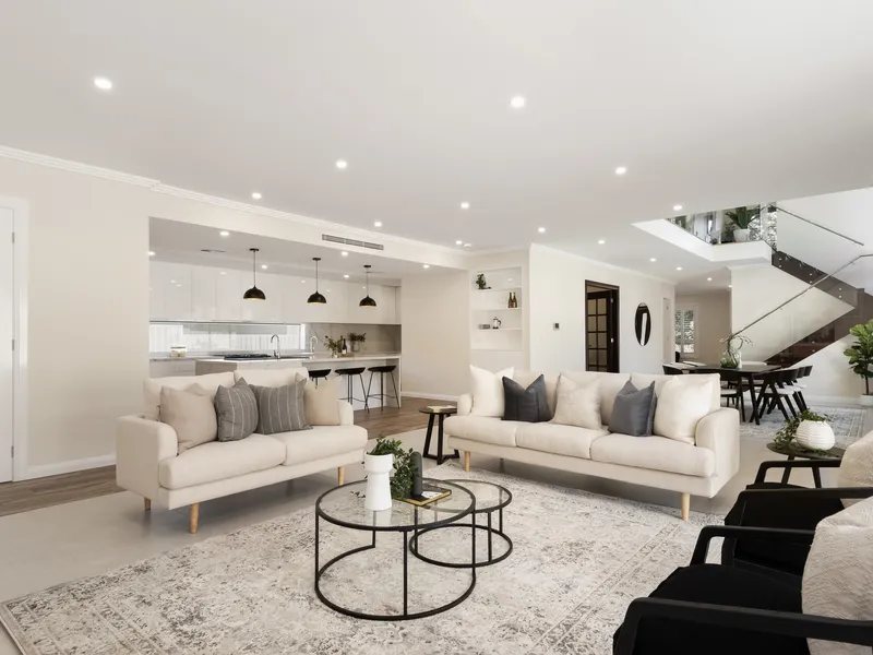 Brand-new masterpiece delivers spacious North Shore grandeur