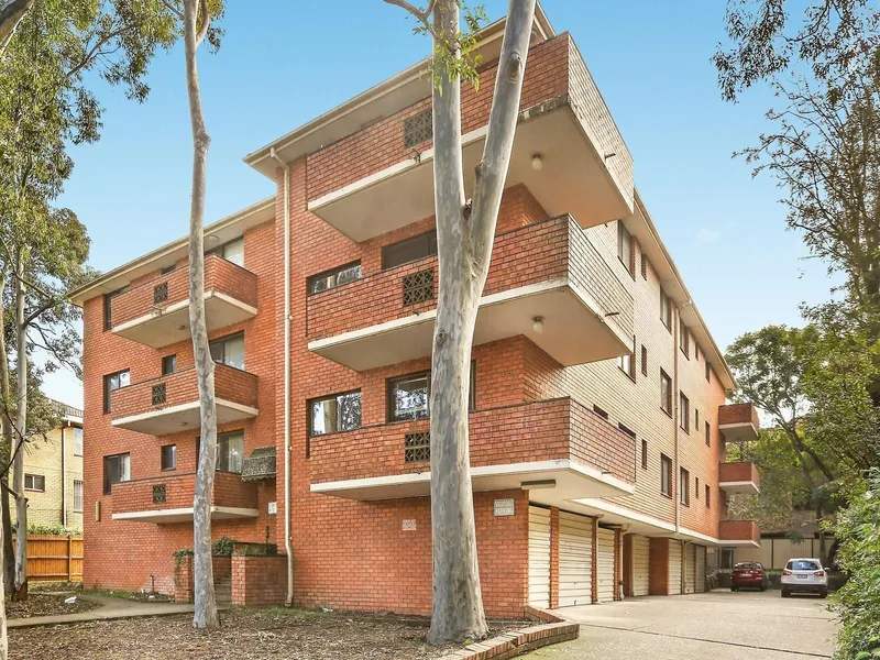 Immaculate and tidy three bedroom unit