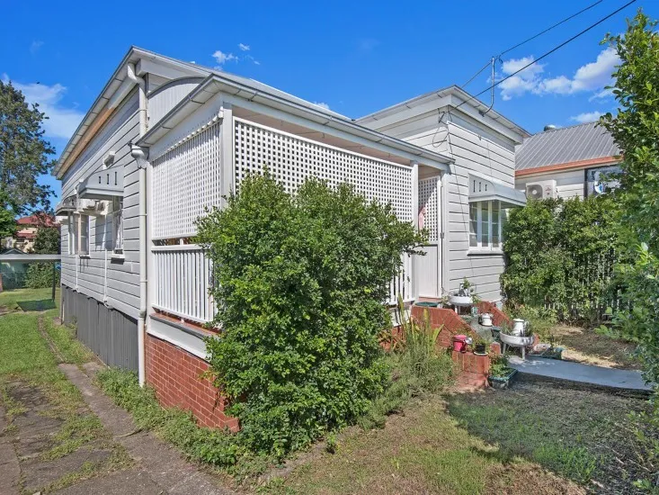 Perfectly Located Home in Windsor with Solar!
