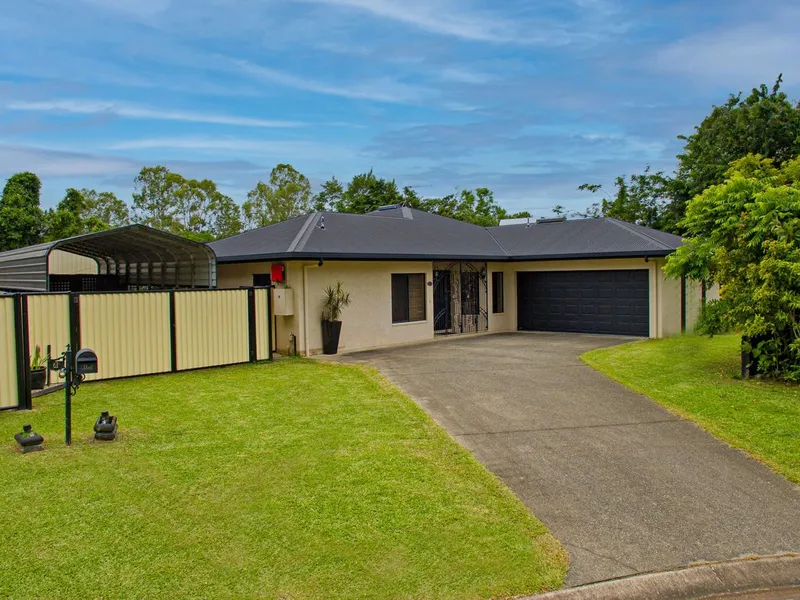 Fantastic Home - Large Shed - Caravan or Boat Carport