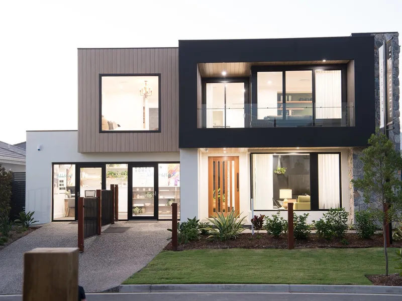 Luxury Ex-Display home in most sought after location in HELENSVALE