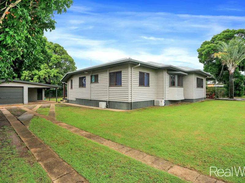 Absolute Stunner On 1,141sqm Block Only A Stone's Throw To Anywhere In Town!
