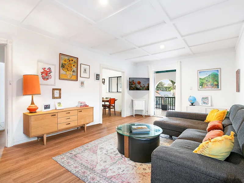 North facing top floor duplex just 1km to beach