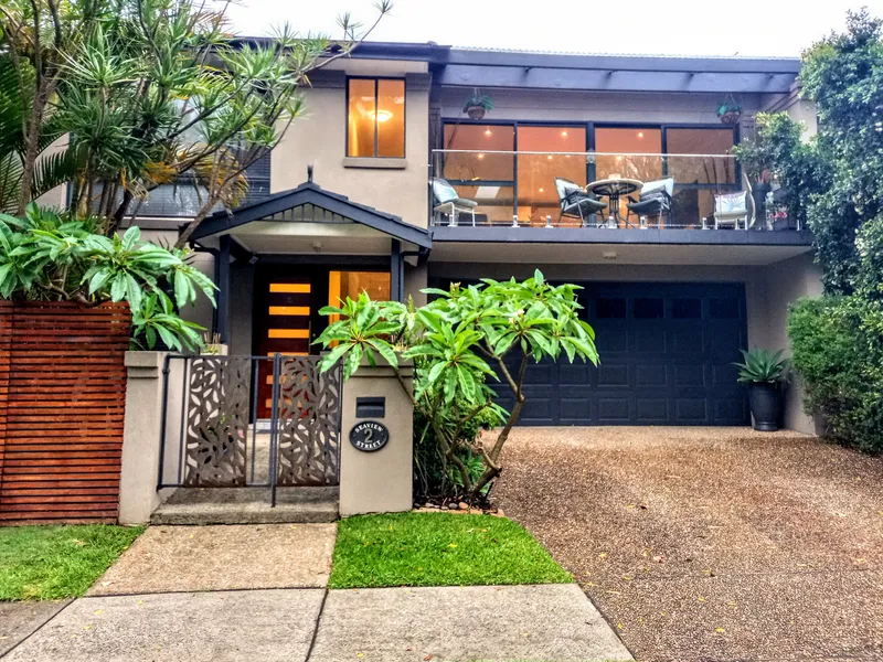 Beachside Tropical Luxury