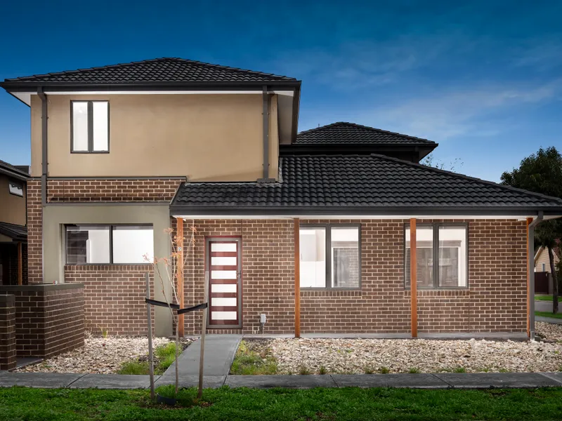 LOW MAINTENANCE LIFESTYLE!