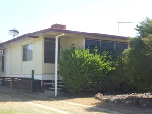 Very Well Priced 3 Bedder!!!!