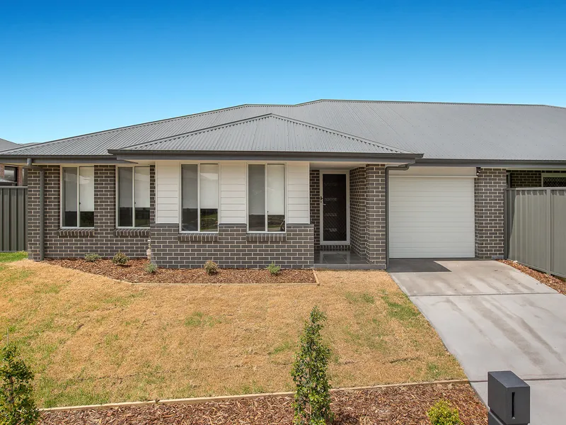 Easy Care Home in Family Friendly Location!