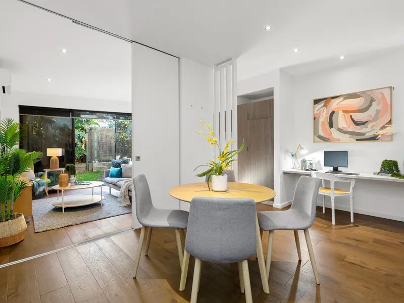 Flexible Living in Coveted Complex