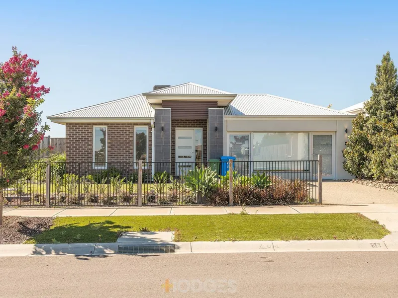 CLYDEVALE EX DISPLAY ENHANCED FAMILY LIVING/Terrific Returns