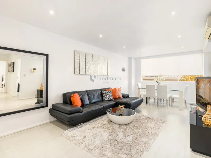 Contemporary 2-Bedroom Apartment in Lifestyle Setting