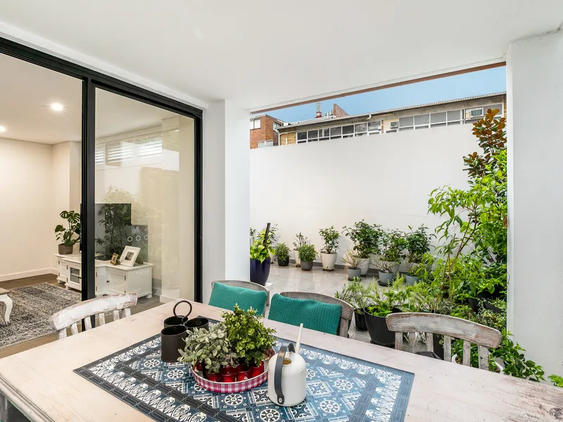 Spacious Entertainer