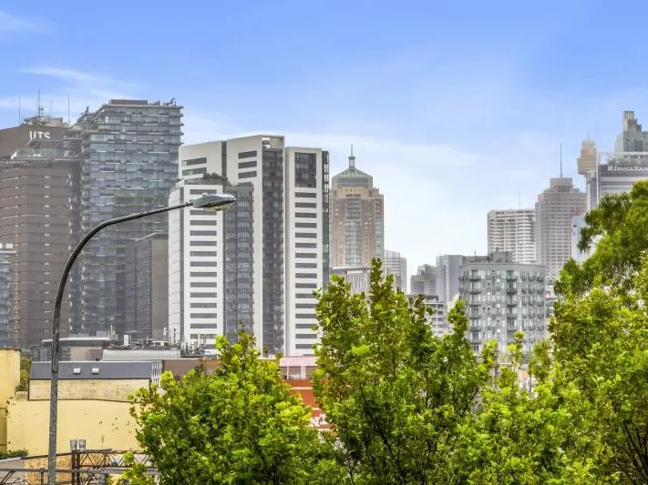 Sunny Two Bedroom Apartment