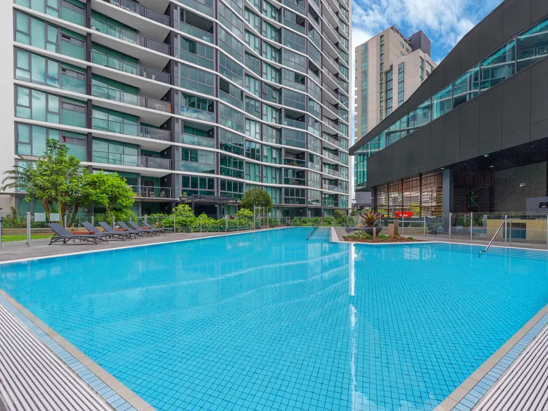 Best Views in Hamilton Harbour!