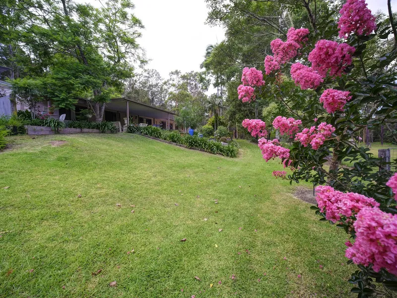 Lifestyle Retreat on 10 Acres – Close to Nabiac