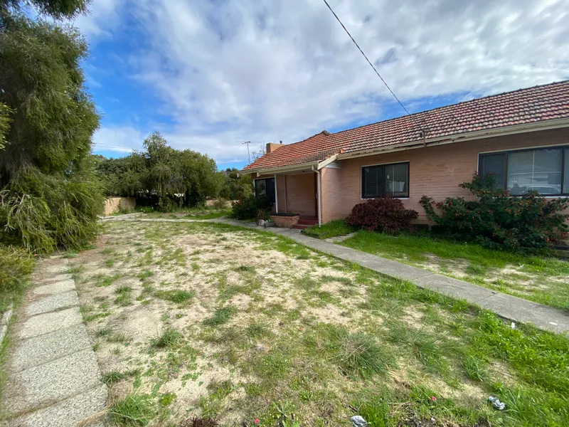 SUPER RETRO PROPERTY