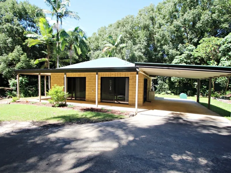 AIR-CONDITIONED ONE BEDROOM COTTAGE