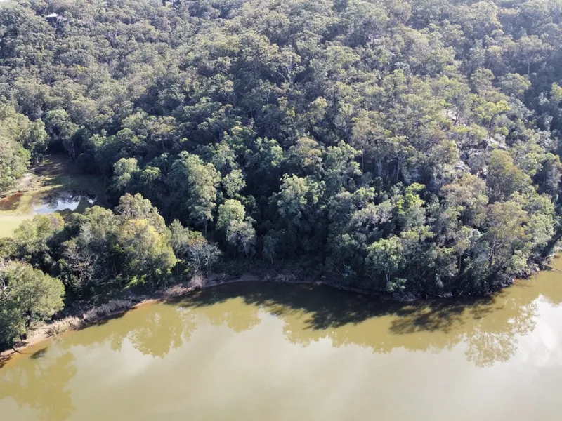 2.82 Ha, 7 Acre Northeast Facing Pristine Bushland & Astonishing Caves, Flora & Fauna, Weed Free, Deep Waterfront & Boat Ramp Adjoining Crown Reserve