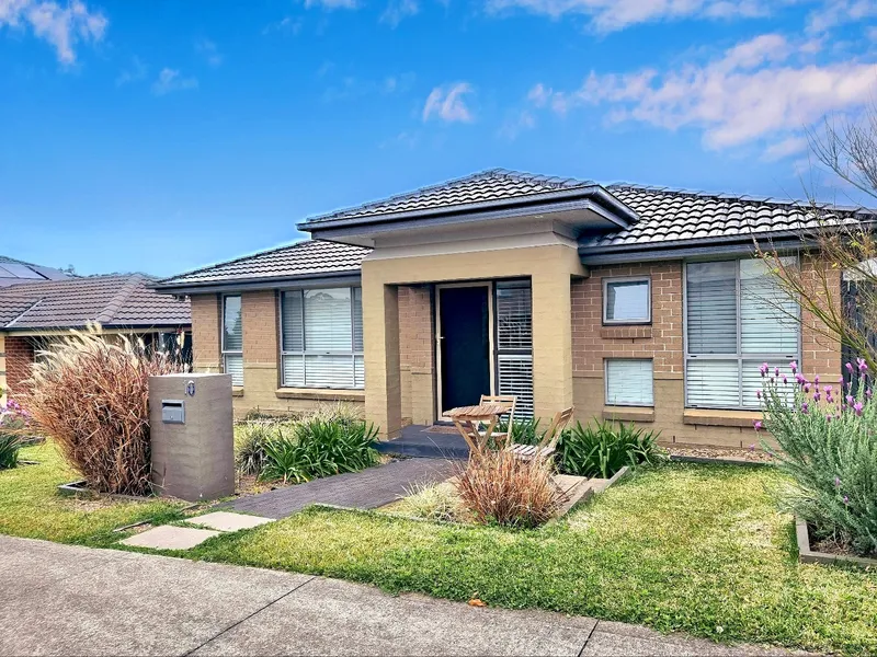 Stylish designer home within Parkbridge Estate