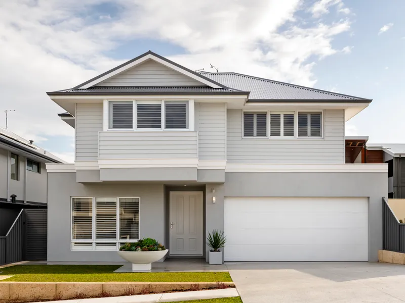 Move into Malcolm Street - coastal vibes!!