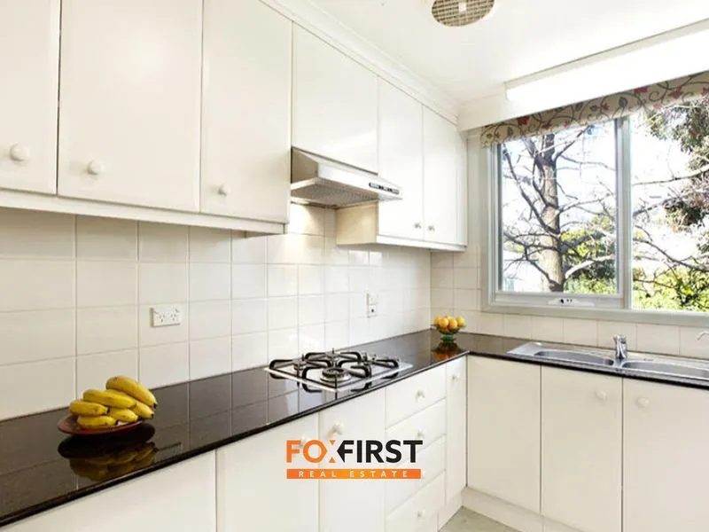 CONVENIENT SHARED LIVING