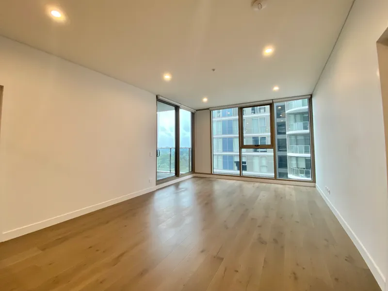 Prestige Living Experience in the Centre of Epping