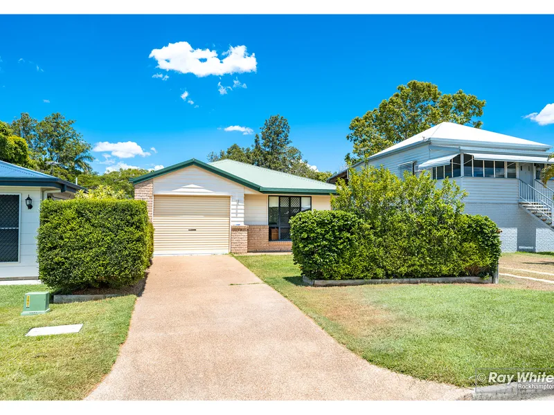 Lowset Brick with Two Street Access & a Shed