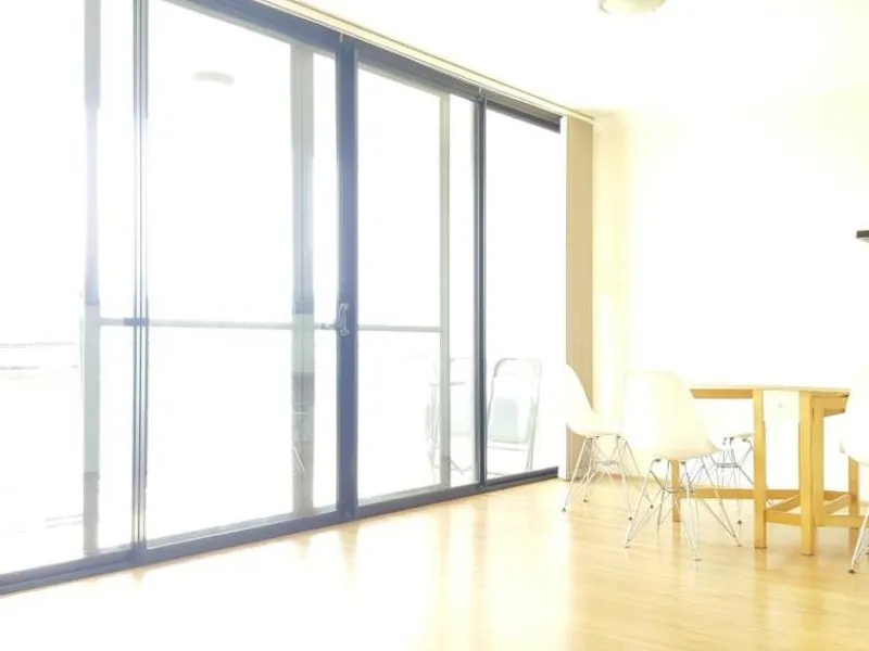 Bright, Airy Centennial Park Home has light rail access