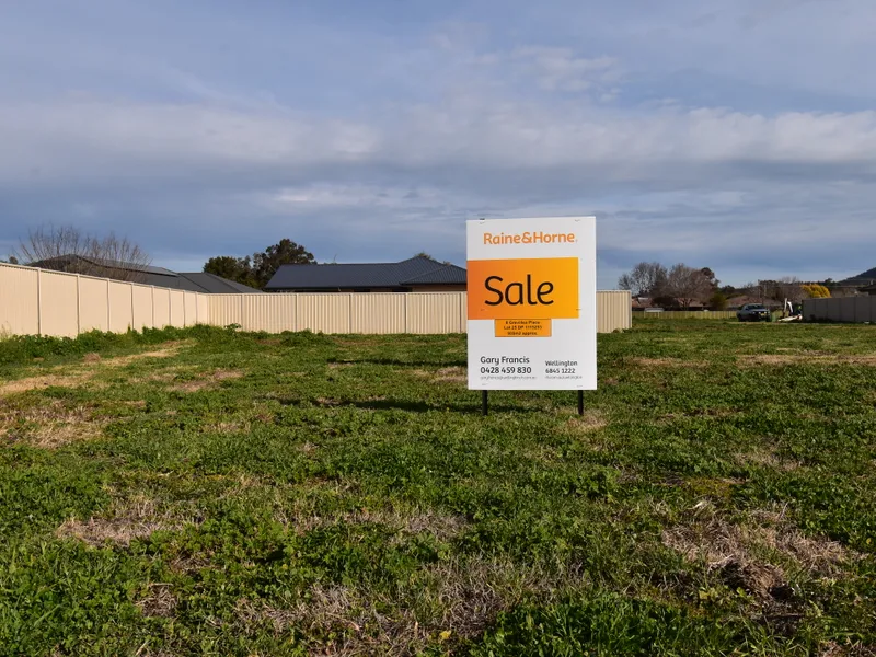 Build your dreams on this fabulous block.