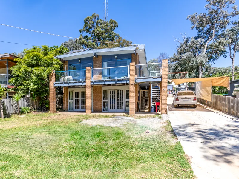 COUNTRY LIFESTYLE AT LAKESIDE TOWNSHIP