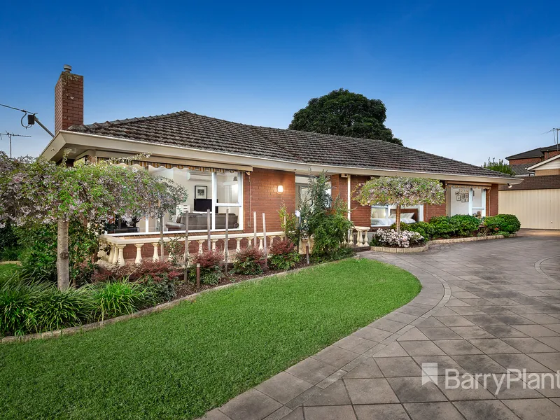 Bright and beautiful inside the Doncaster Gardens PS catchment area.