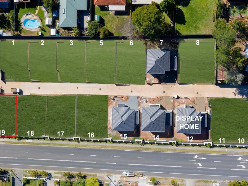 CHOOSE YOUR BLOCK, CHOOSE YOUR BUILDER, CONSTRUCT YOUR DREAM TWO STOREY HOME!