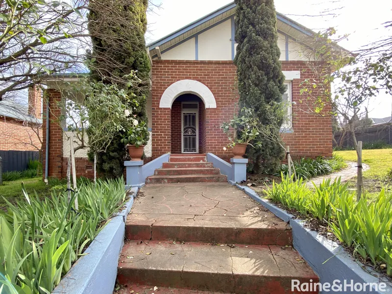 CLASSIC FEDERATION STYLE