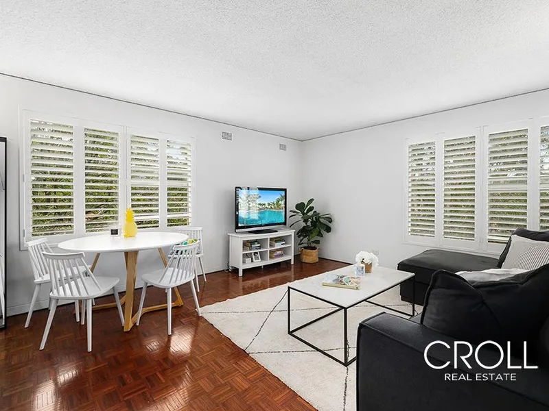 Spacious Two Bedroom Apartment Brimming With Natural Light 