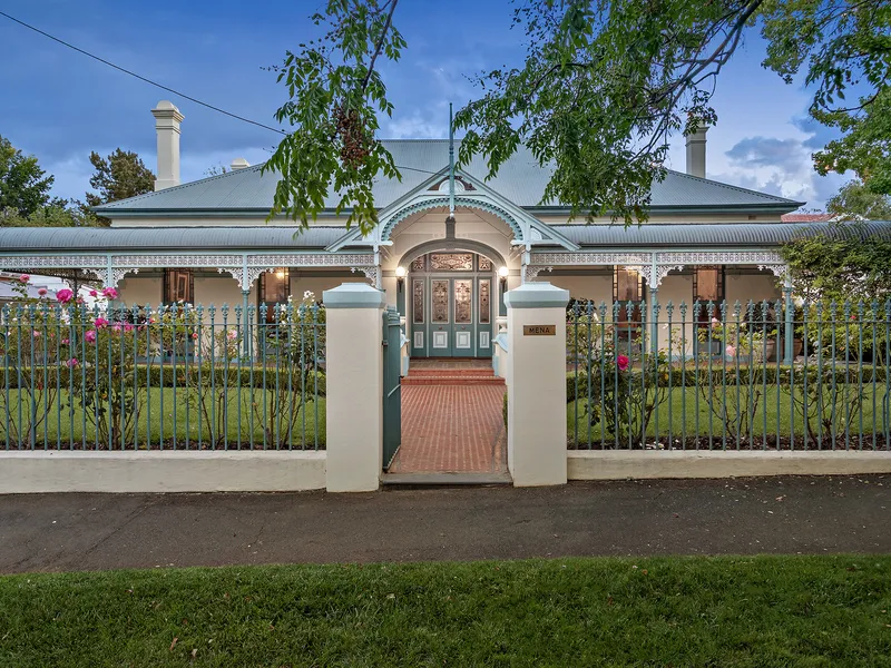 Iconic ''MENA MANSION'' an Orange Landmark.