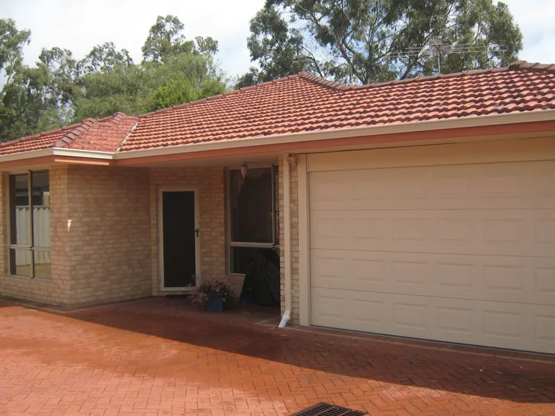 Good Sized 3 bedroom 2 bathroom low maintenance Home