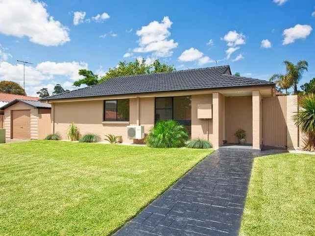 Looking for a 3 bedroom house in Edensor Park? Here it is.