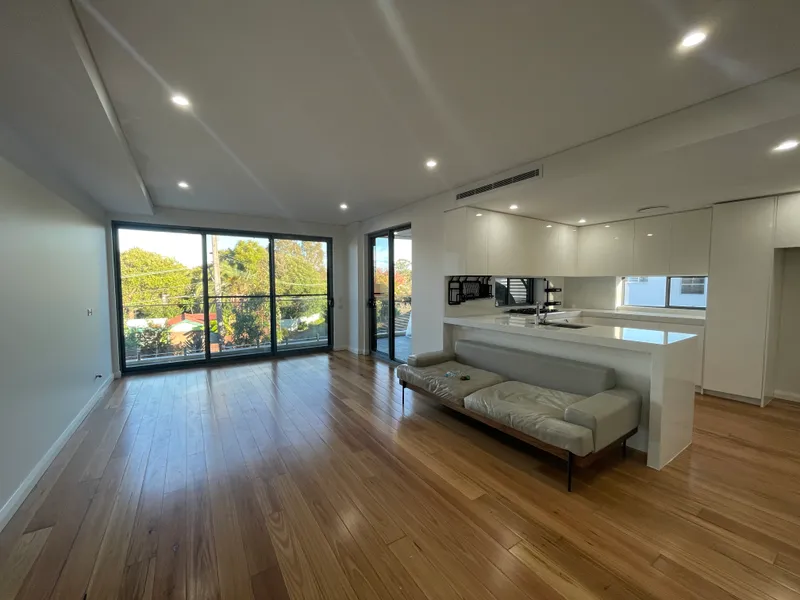 Stunning 2 Bedders in the heart of Lindfield