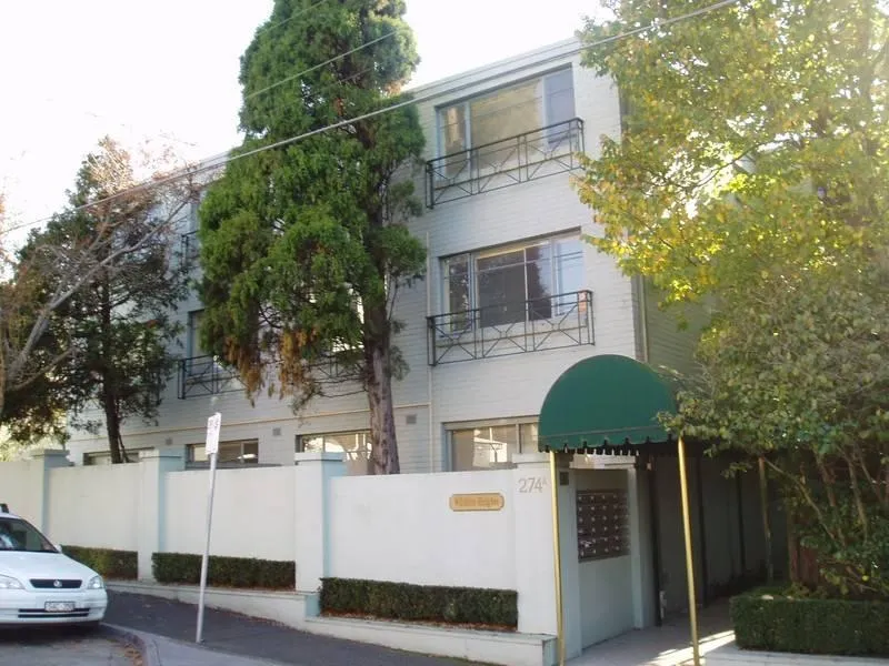 Renovated and close to Toorak Road amenities