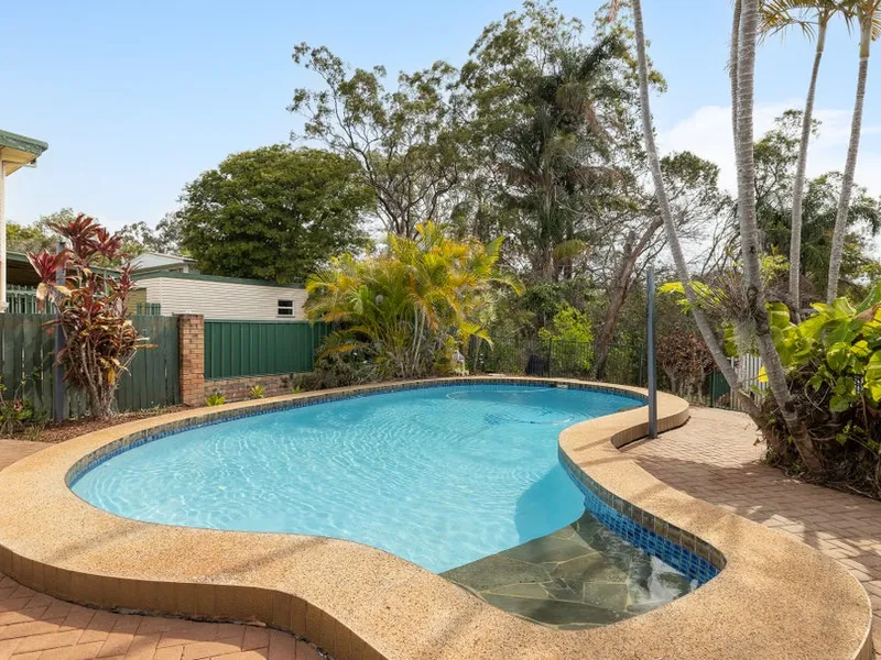 Great Location. Very stylish 3 bedroom House