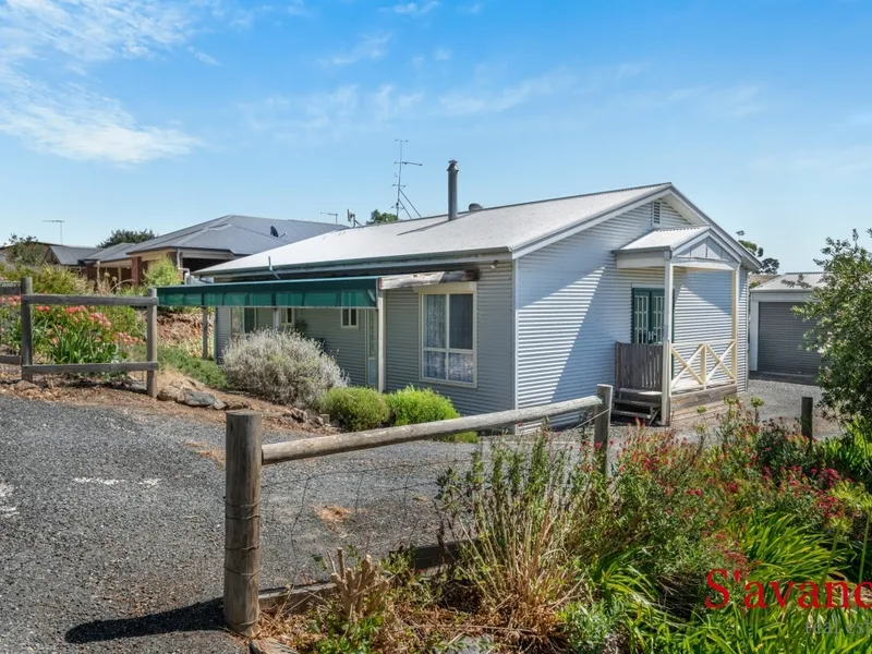 Charming hills' cottage - 1010m2