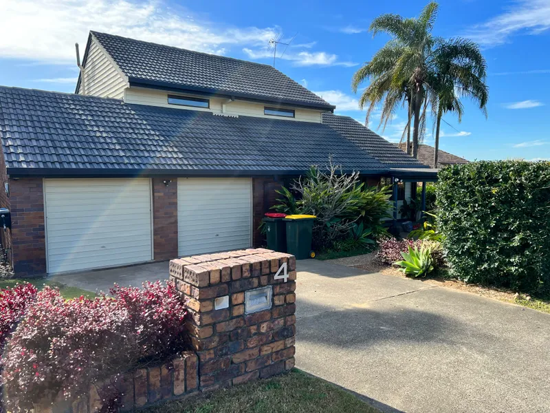 Four Bedroom Home in Sunnybank Hills!