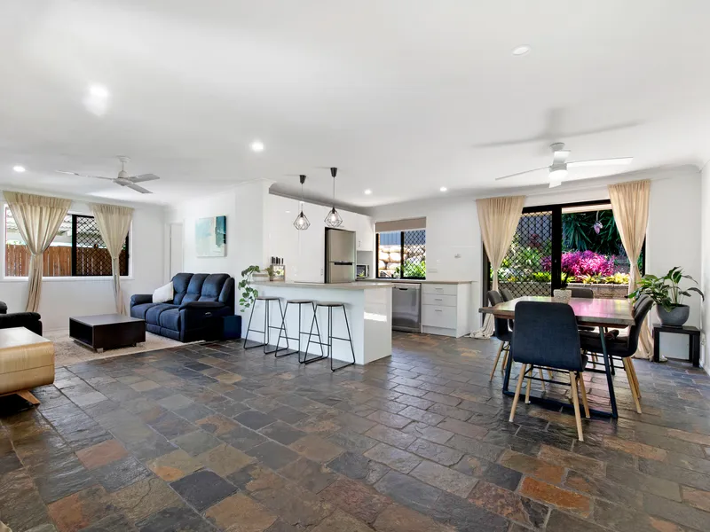 Elevated Cul De Sac Position - Immaculately Presented