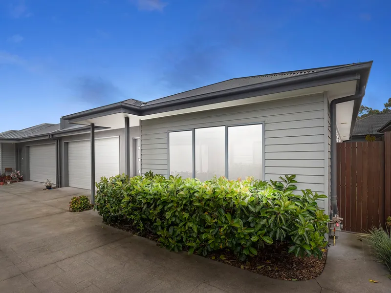 Immaculately presented and perfect to move in and enjoy!