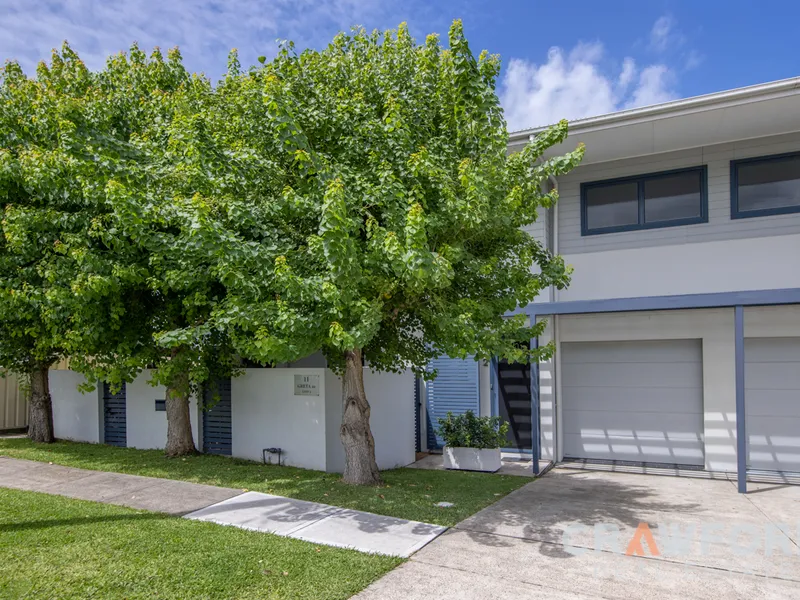 FABULOUS TORRENS TITLE TOWNHOUSE