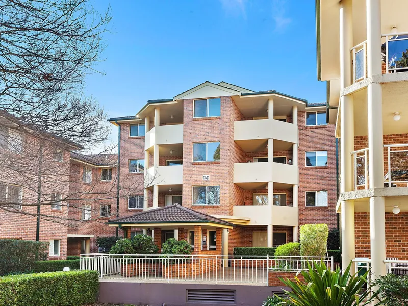 STYLISH & MODERN APARTMENT