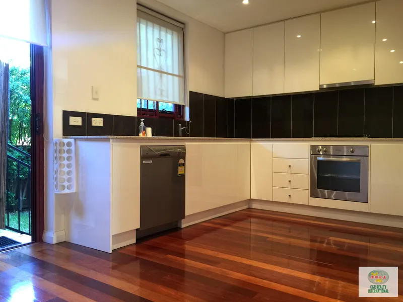 NEW LISTING - Beautiful 3 Bedroom ownhouse for lease at Telopea
