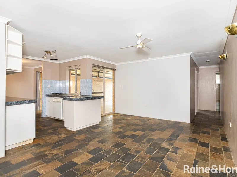 Priced to Sell Fast, Be Quick! 